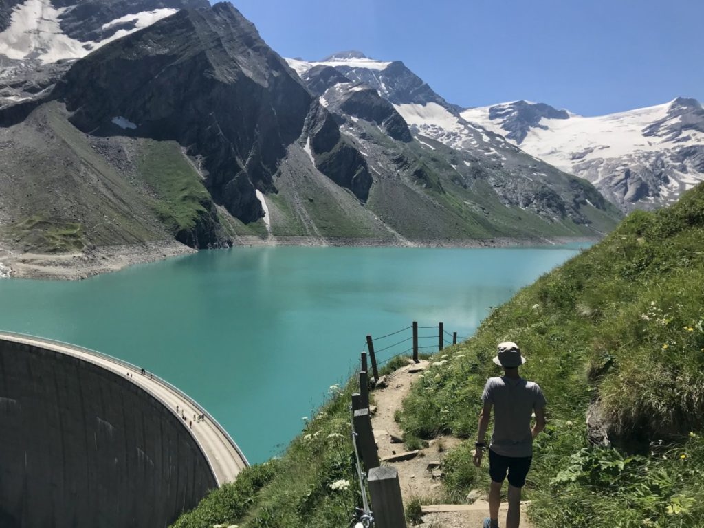 Am Kaprun Stausee wandern: Die aussichtsreiche Kaprun Staumauer Wanderung auf die Höhenburg