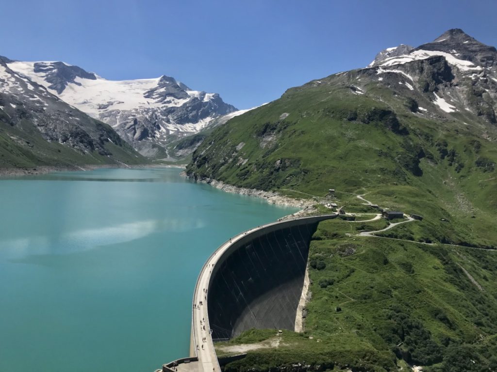 Ausblick von der Höhenburg auf die Moosersperre