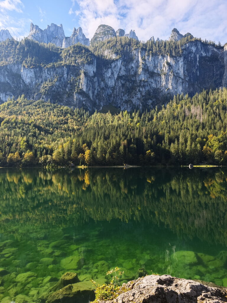 Stausee im Dachsteingebirge - der Gosausee